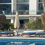 Apartment Retreat Block B1 Unit 13 *