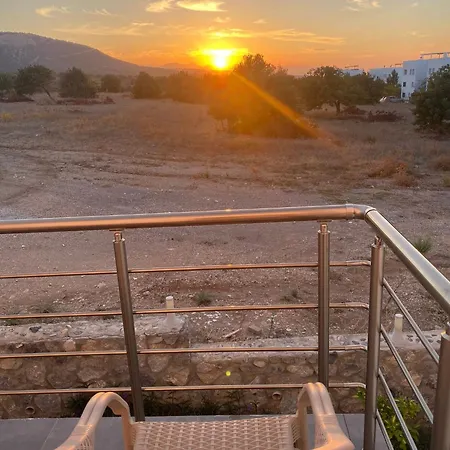 Retreat Block B1 Unit 13 *