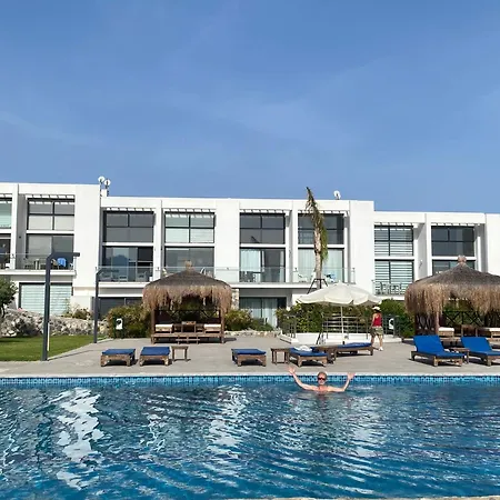 Retreat Block B1 Unit 13 *